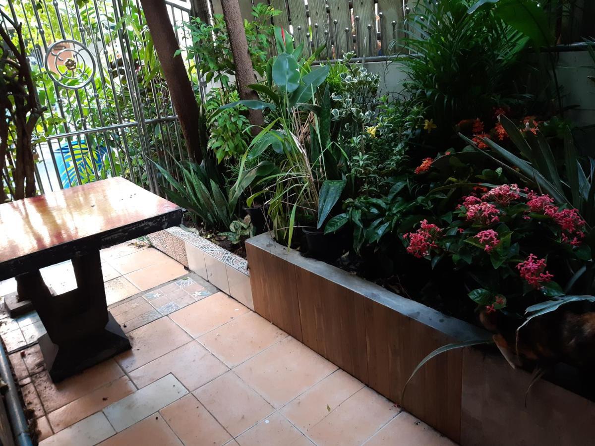 A & P House Lejlighed Bangkok Eksteriør billede